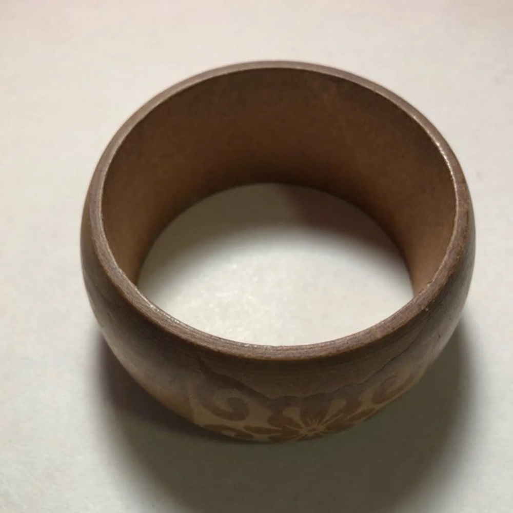 Wooden Bangle - Picture 4 of 4